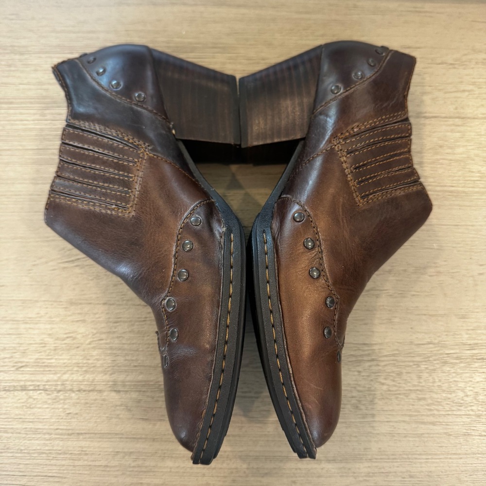 Born‎ Women 8 Brown Leather Studded Wingtip Shooties Ankle Boots Western Boho - Picture 4 of 15
